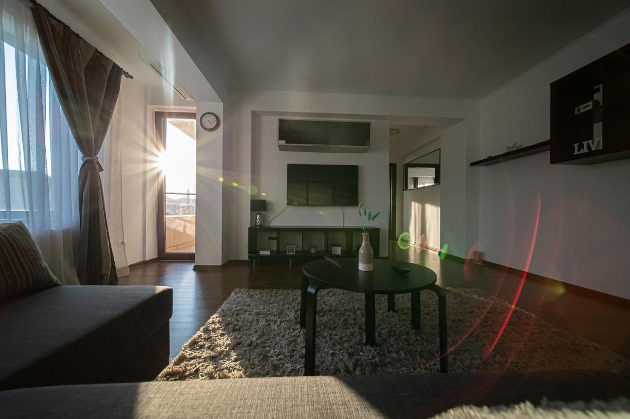 Apartament Tatu Bar&Grill Otopeni Luaran gambar