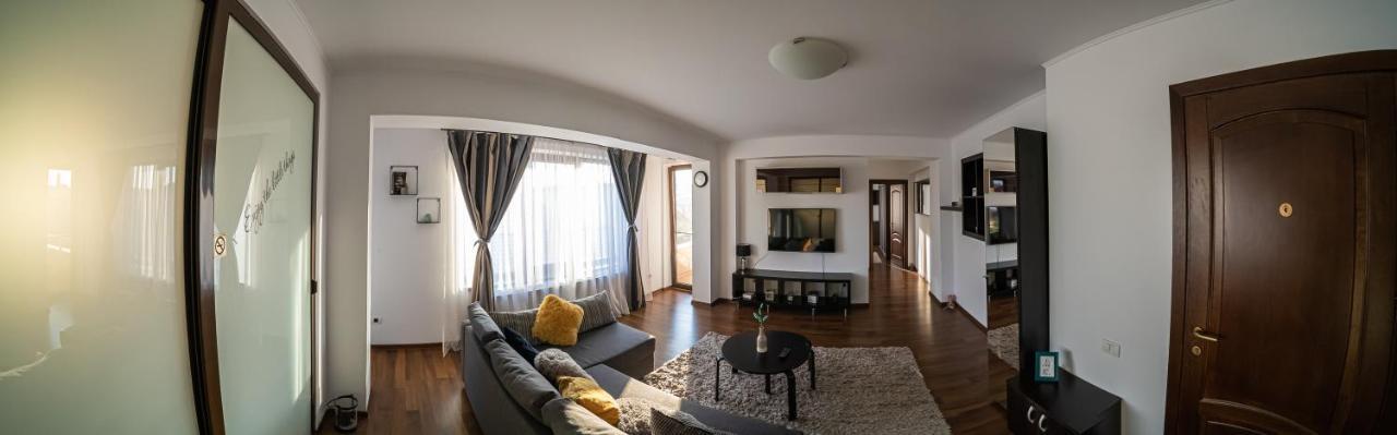 Apartament Tatu Bar&Grill Otopeni Luaran gambar